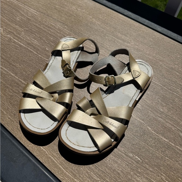 Salt water sandals gold/Champagne color - Picture 3 of 4